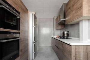 扬州瘦西湖街道精装修四室一厅二手房出售